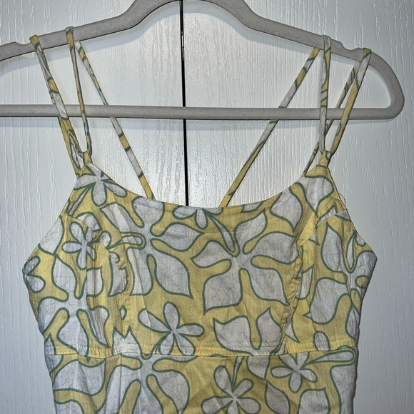 Toes On The Nose Hawaiian Floral Dress - Picture 3 of 9